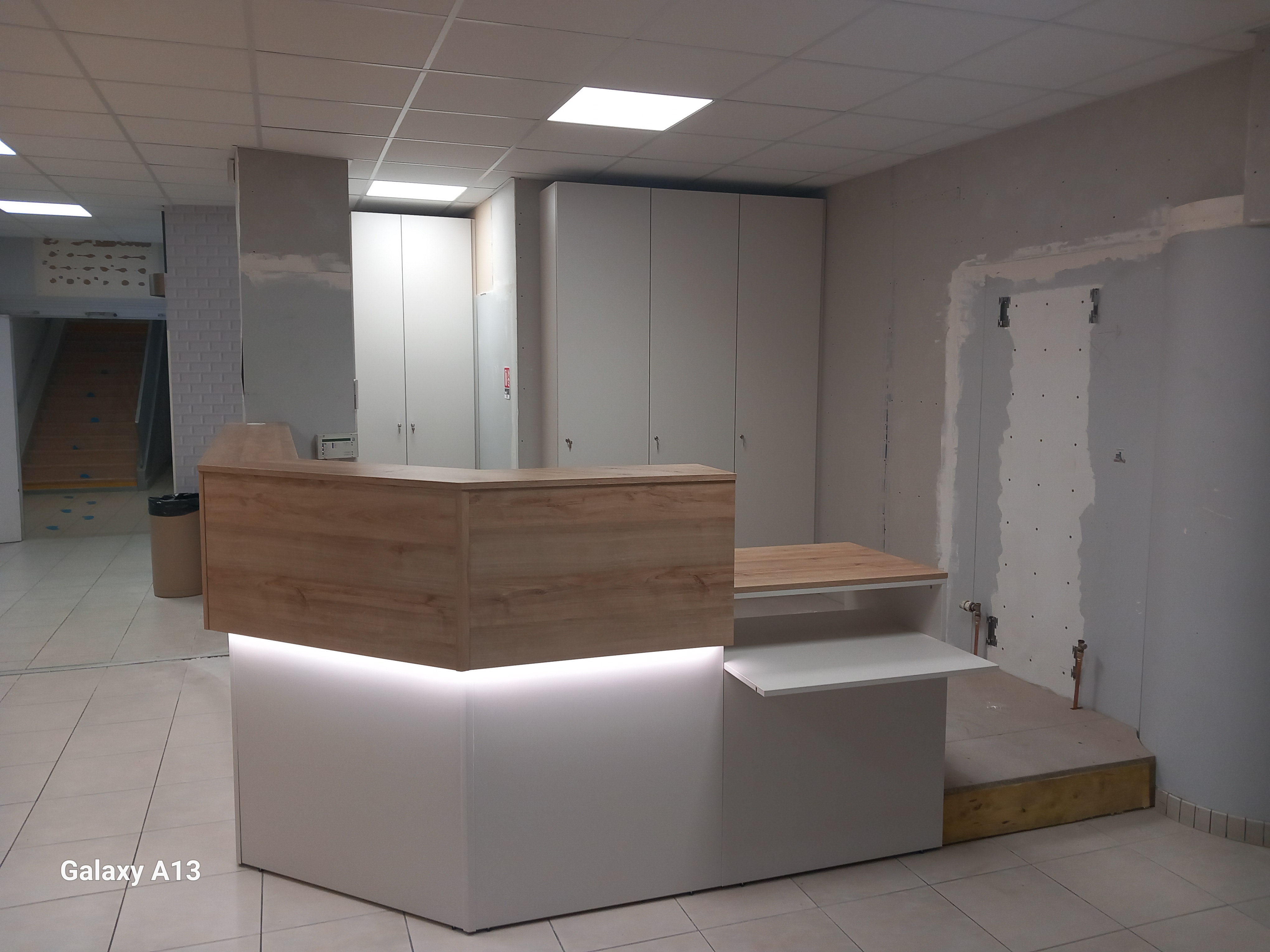 borne accueil st quentin hopital travaux