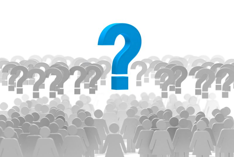 Quand faire un test VIH après un rapport non protégé ? Image représentant une foule devant une série de points d'interrogation en gris en fond avec un point d'interrogation bleu principal plus grand.